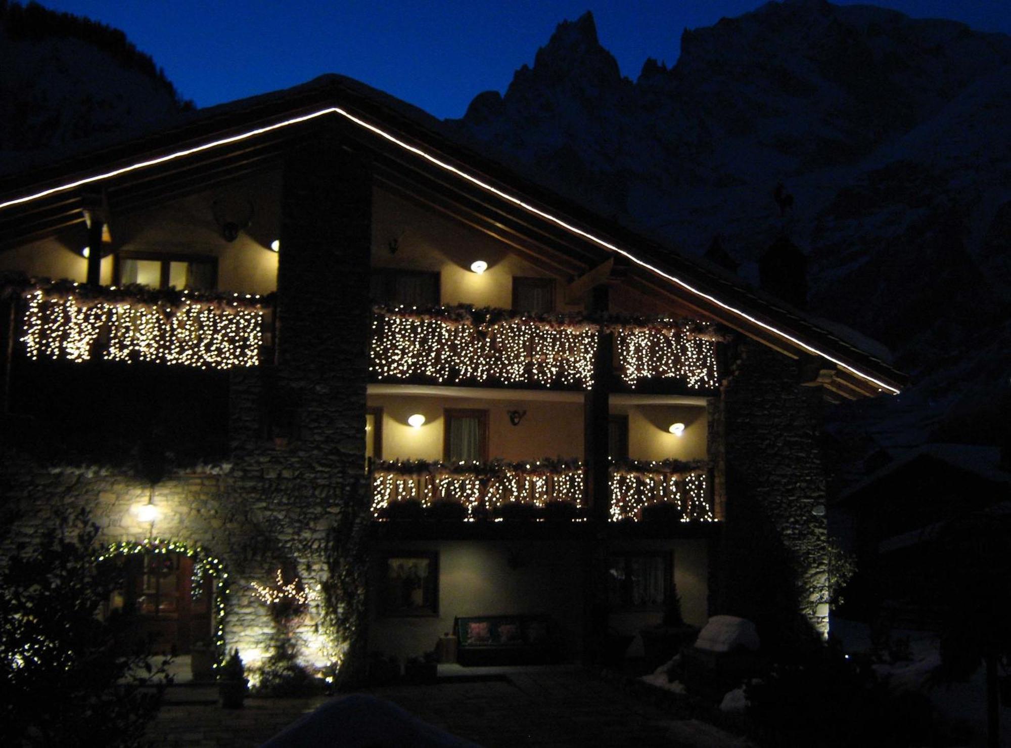 Auberge De La Maison Courmayeur Zewnętrze zdjęcie